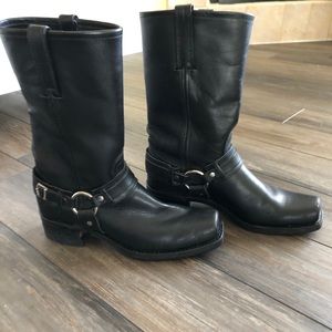 Frye Harness 12R motorcycle cowgirl boots